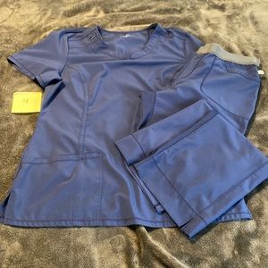 Cherokee infinity navy scrub set large (4)